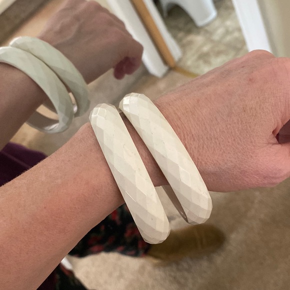 Set of bracelets - Picture 2 of 2